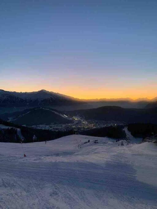 Sonniges Apartment In Seefeld Зеефелд в Тирол Екстериор снимка