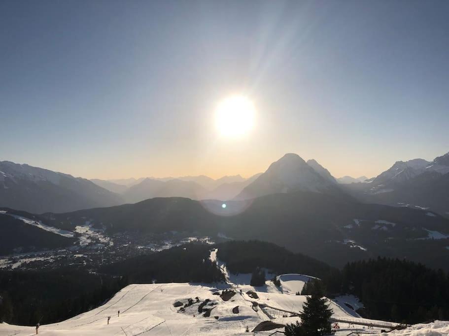 Sonniges Apartment In Seefeld Зеефелд в Тирол Екстериор снимка