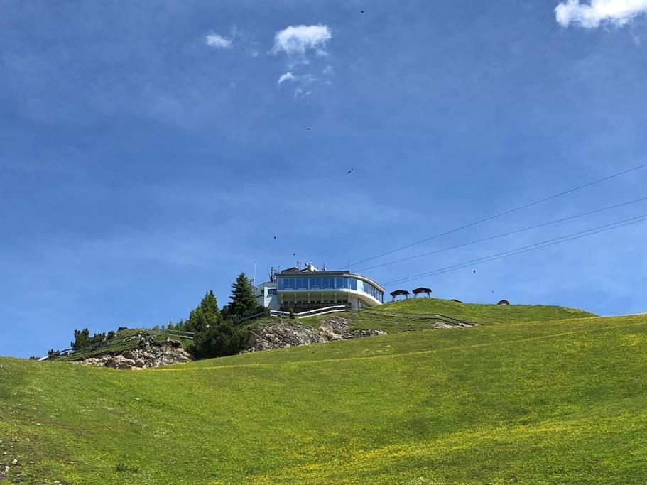 Sonniges Apartment In Seefeld Зеефелд в Тирол Екстериор снимка