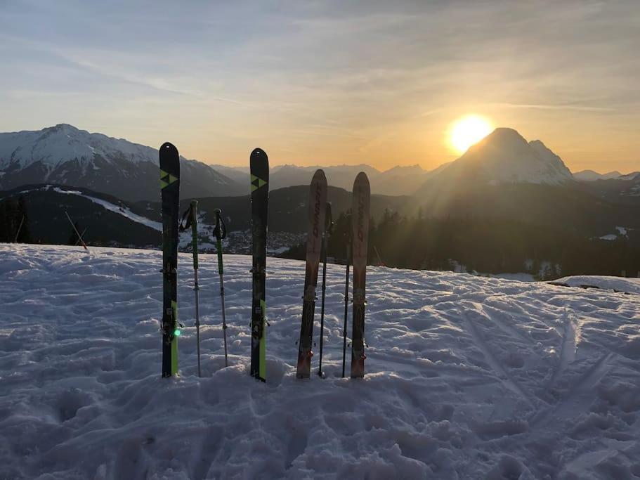 Sonniges Apartment In Seefeld Зеефелд в Тирол Екстериор снимка
