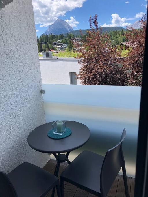 Sonniges Apartment Mit Hallenbad Und Sauna In Seefeld Зеефелд в Тирол Екстериор снимка