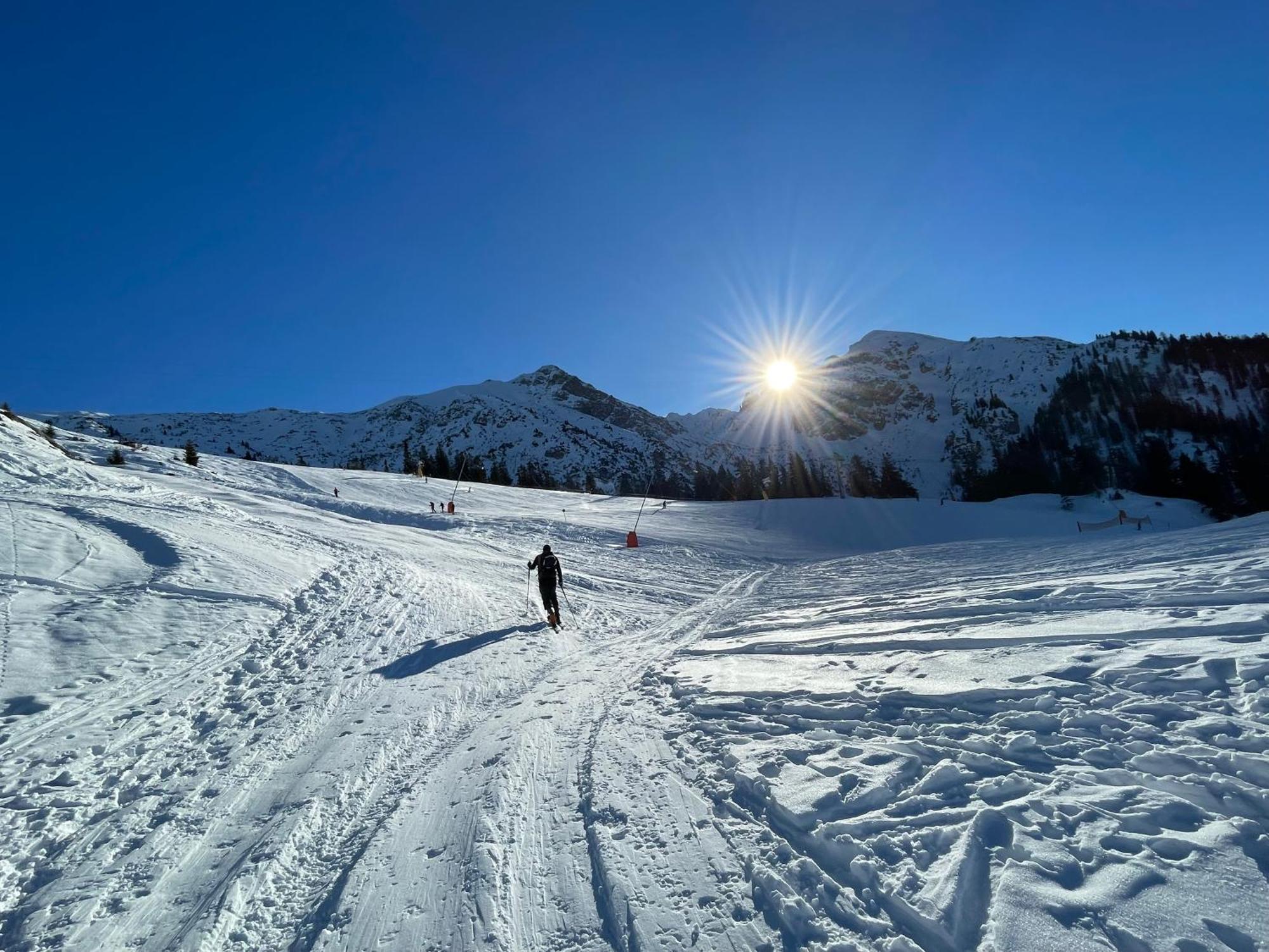 Sonniges Apartment In Seefeld Зеефелд в Тирол Екстериор снимка